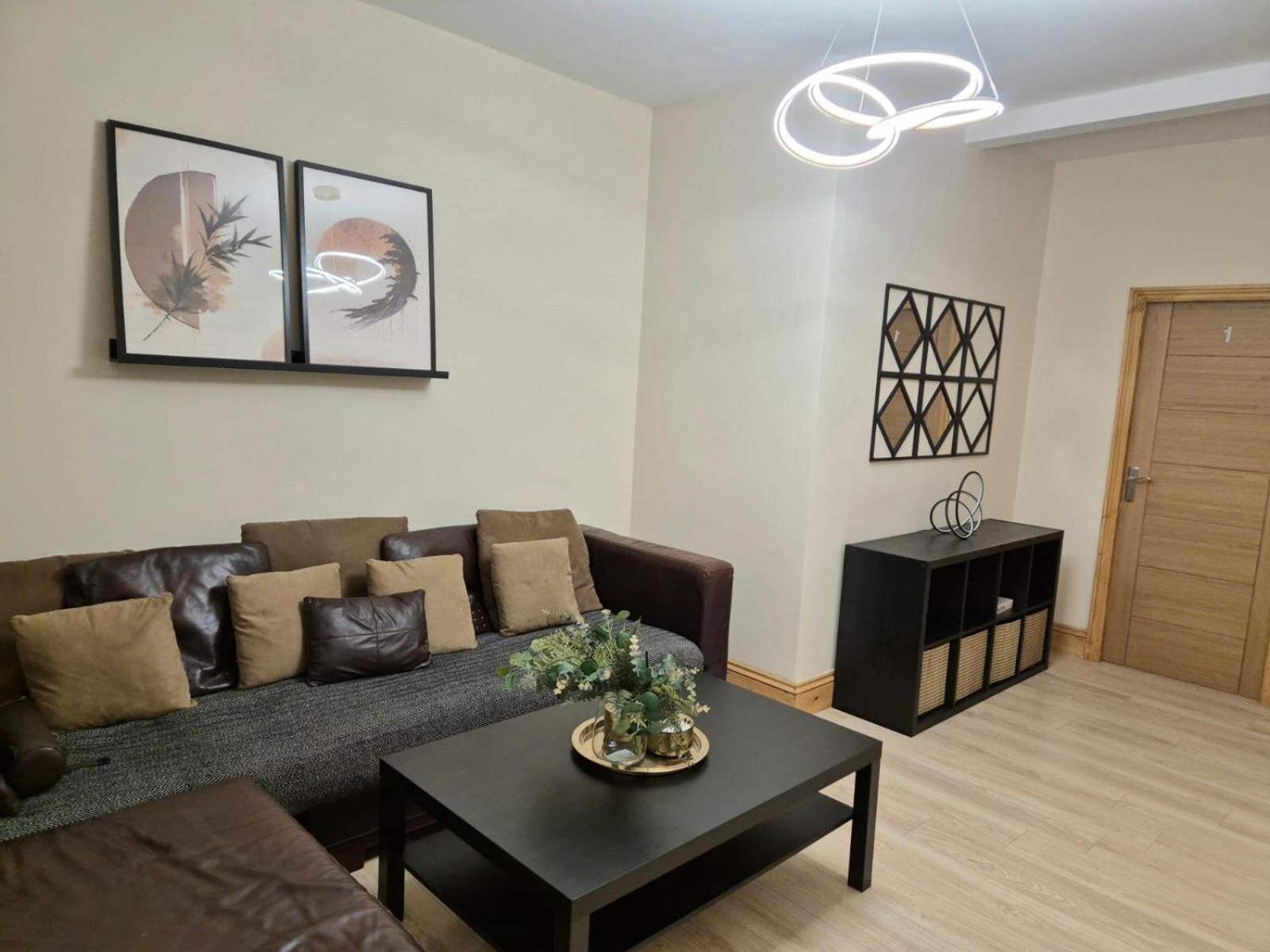 Rooms In Manchester 6 Minutes Drive To Victoria Station Esterno foto