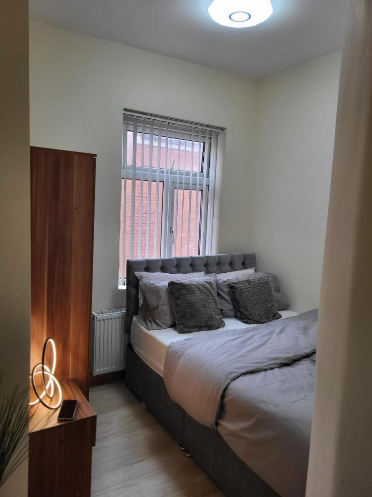 Rooms In Manchester 6 Minutes Drive To Victoria Station Esterno foto